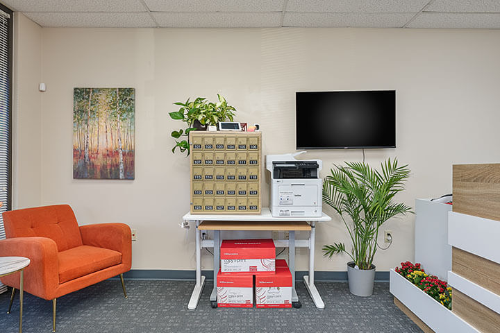 mailbox and printing services