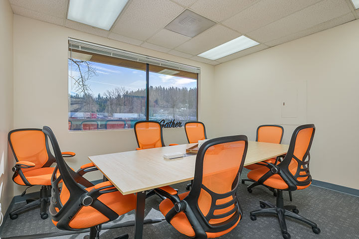 Meeting room for rent at Biz Cube Gladstone OR, available for business use with views of Clackamas river